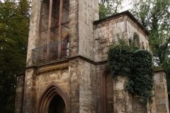Tempelherrenhaus was a venue in Park an der Ilm, which emerged in the 18th century. It was ruined during a bombing during the Second World War
